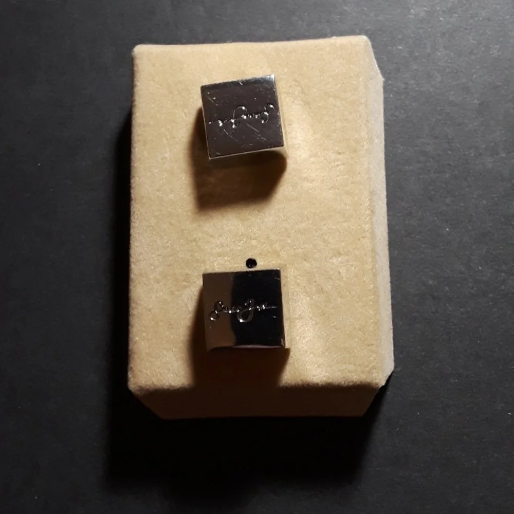 c BEAUTIFUL SQUARE SEAN JOHN DESIGNER CHROME STEEL CUFFLINKS